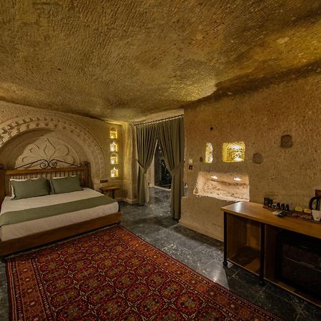 Ares Cave Suites Гореме Экстерьер фото