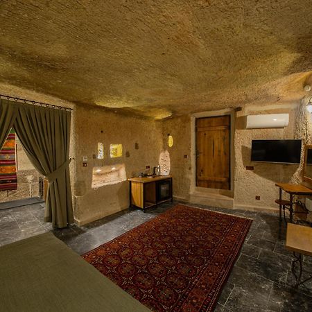 Ares Cave Suites Гореме Экстерьер фото