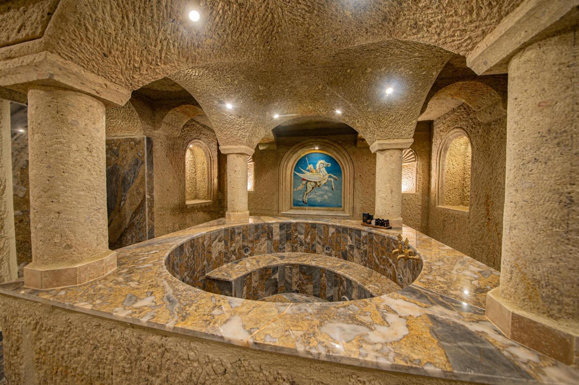 Ares Cave Suites Гореме Экстерьер фото