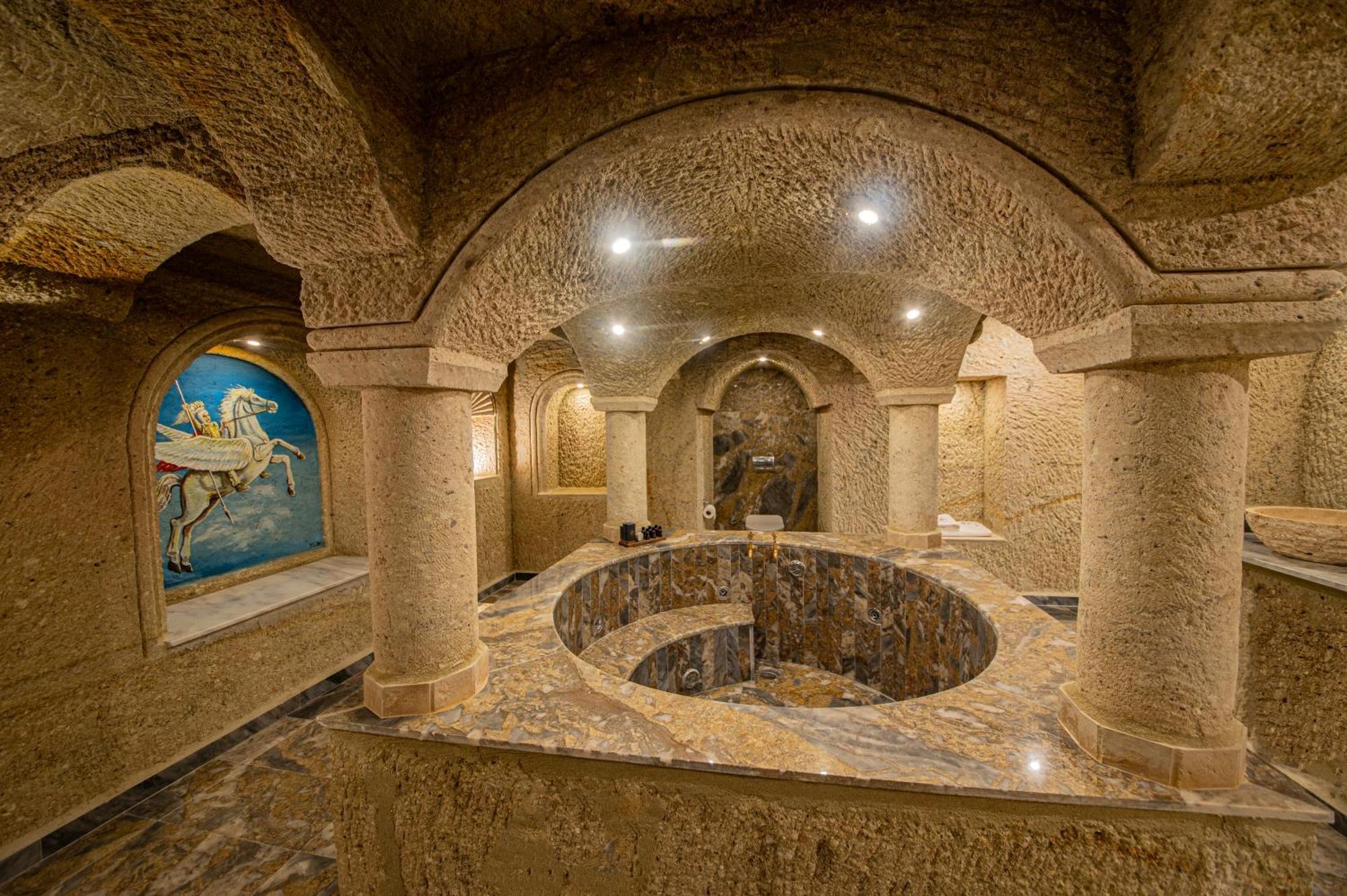 Ares Cave Suites Гореме Экстерьер фото